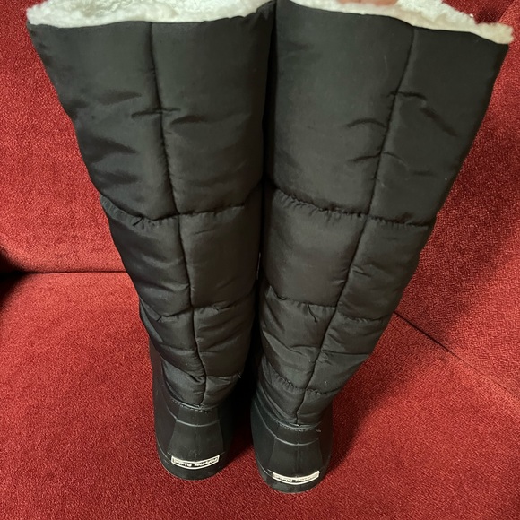 EUC. Dirty Laundry quilted boots. - Picture 7 of 13